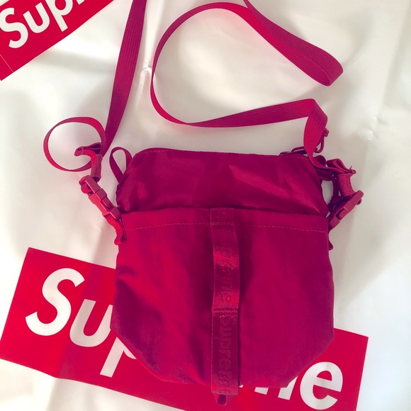 Supreme Handbags - Supreme Neck Pouch Purse FW2020